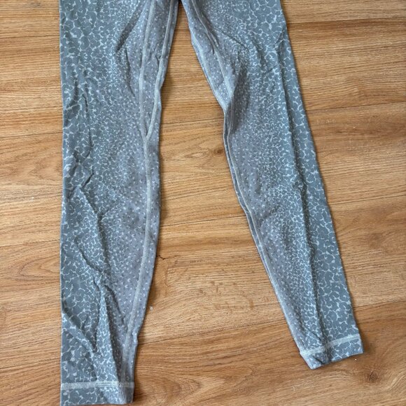 Lululemon Athletic Align High Rise Yoga Pants 28” City Camo Silver NWT Size 6 - Picture 4 of 9
